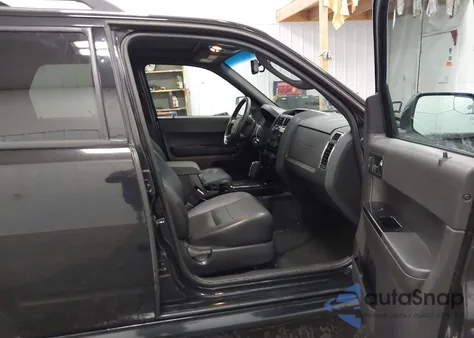 2011 Ford Escape Xlt z USA, uszkodzony, nr VIN 1FMCU9DG8BKC51560